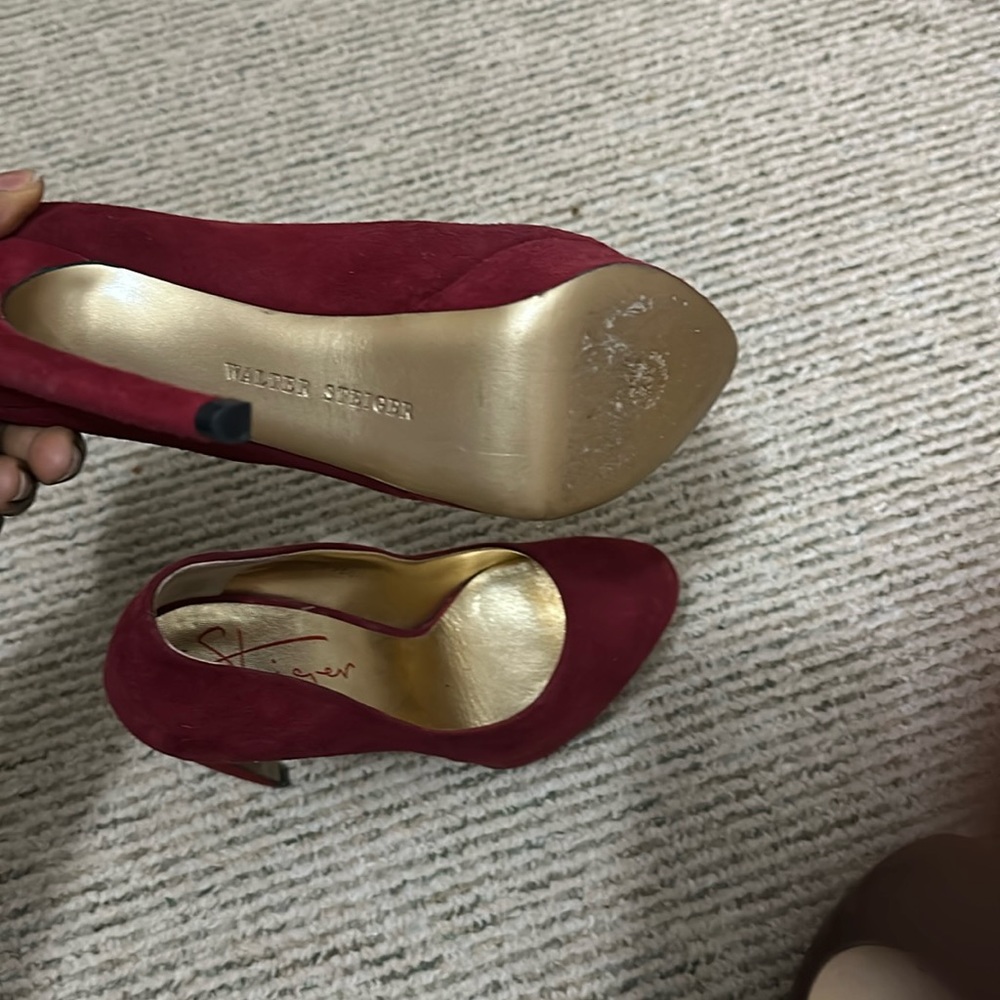Shoes is beautiful. Made in Paris. Jan. 24 , 7:09pm